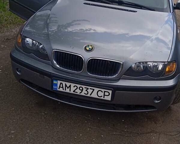 Серый БМВ 3 Серия, объемом двигателя 2 л и пробегом 300 тыс. км за 5000 $, фото 1 на Automoto.ua