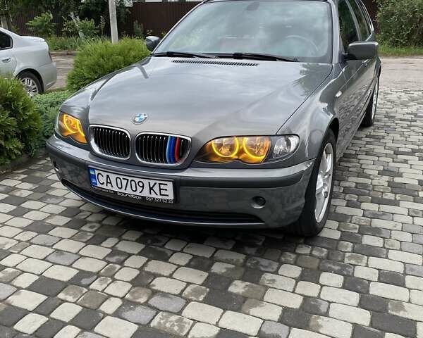 Серый БМВ 3 Серия, объемом двигателя 2 л и пробегом 215 тыс. км за 6300 $, фото 1 на Automoto.ua