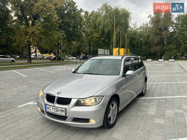 Серый БМВ 3 Серия, объемом двигателя 2 л и пробегом 297 тыс. км за 5499 $, фото 1 на Automoto.ua