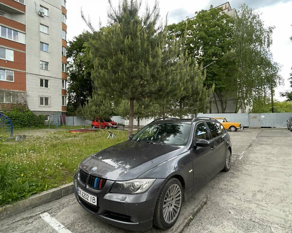 Серый БМВ 3 Серия, объемом двигателя 2 л и пробегом 240 тыс. км за 6666 $, фото 1 на Automoto.ua