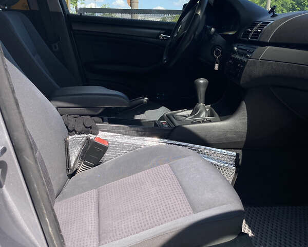 Серый БМВ 3 Серия, объемом двигателя 1.8 л и пробегом 150 тыс. км за 5800 $, фото 1 на Automoto.ua