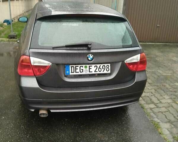 Серый БМВ 3 Серия, объемом двигателя 2 л и пробегом 276 тыс. км за 4000 $, фото 1 на Automoto.ua