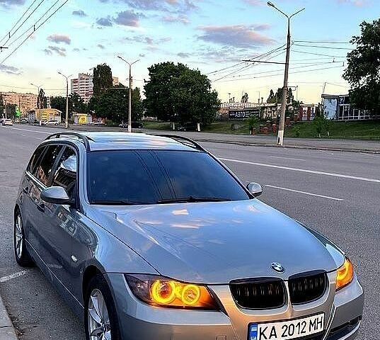 Серый БМВ 3 Серия, объемом двигателя 2 л и пробегом 305 тыс. км за 6850 $, фото 1 на Automoto.ua