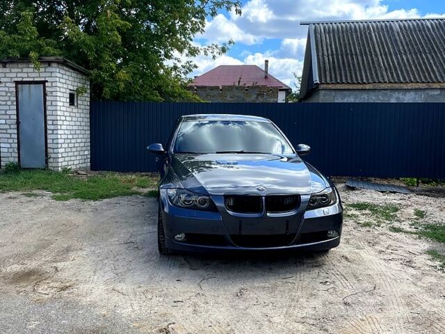 Серый БМВ 3 Серия, объемом двигателя 2 л и пробегом 216 тыс. км за 7500 $, фото 1 на Automoto.ua