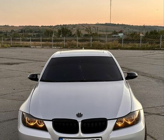 Серый БМВ 3 Серия, объемом двигателя 2 л и пробегом 3 тыс. км за 6700 $, фото 1 на Automoto.ua