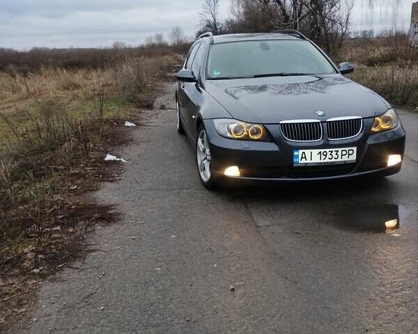 Серый БМВ 3 Серия, объемом двигателя 3 л и пробегом 316 тыс. км за 8900 $, фото 1 на Automoto.ua