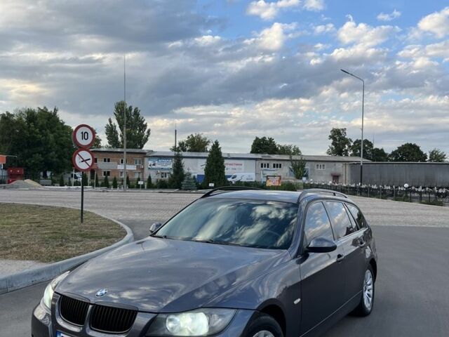 Серый БМВ 3 Серия, объемом двигателя 2 л и пробегом 381 тыс. км за 5528 $, фото 1 на Automoto.ua
