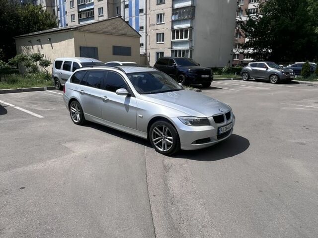 Серый БМВ 3 Серия, объемом двигателя 2 л и пробегом 315 тыс. км за 6000 $, фото 1 на Automoto.ua