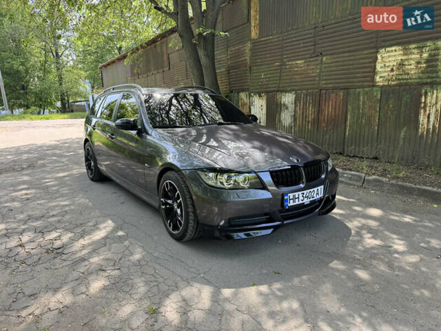 Серый БМВ 3 Серия, объемом двигателя 2.99 л и пробегом 370 тыс. км за 8900 $, фото 1 на Automoto.ua