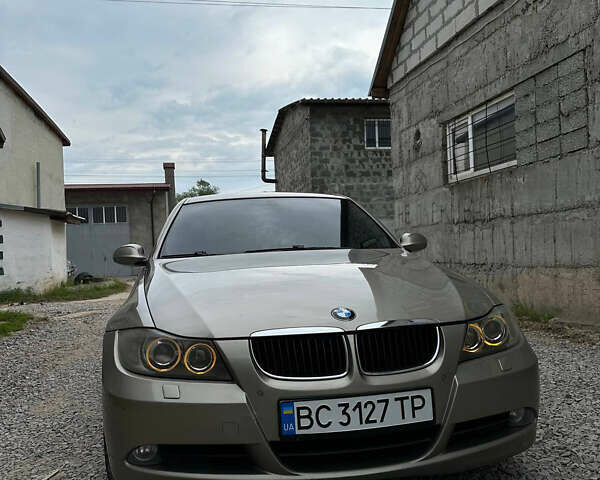 Серый БМВ 3 Серия, объемом двигателя 2 л и пробегом 242 тыс. км за 7100 $, фото 1 на Automoto.ua