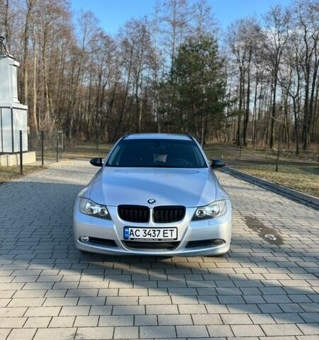 Серый БМВ 3 Серия, объемом двигателя 2 л и пробегом 325 тыс. км за 6450 $, фото 1 на Automoto.ua