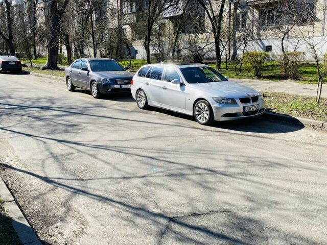Серый БМВ 3 Серия, объемом двигателя 2 л и пробегом 317 тыс. км за 5000 $, фото 1 на Automoto.ua