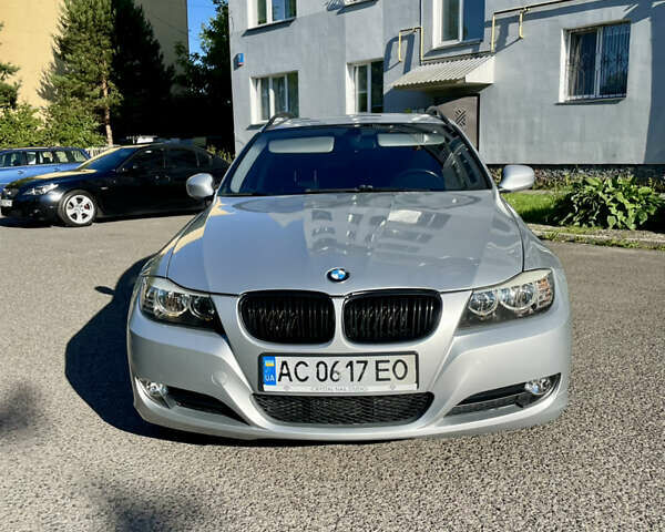 Серый БМВ 3 Серия, объемом двигателя 2 л и пробегом 350 тыс. км за 6500 $, фото 1 на Automoto.ua