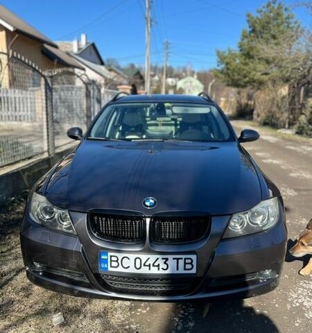 Сірий БМВ 3 Серія, об'ємом двигуна 2 л та пробігом 300 тис. км за 9999 $, фото 1 на Automoto.ua