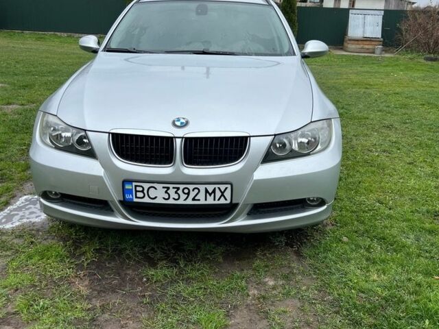 Серый БМВ 3 Серия, объемом двигателя 2 л и пробегом 300 тыс. км за 6800 $, фото 1 на Automoto.ua