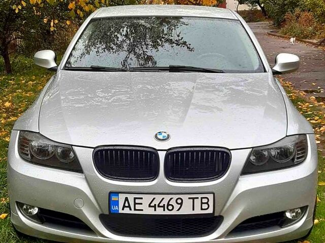 Серый БМВ 3 Серия, объемом двигателя 2 л и пробегом 212 тыс. км за 6900 $, фото 1 на Automoto.ua