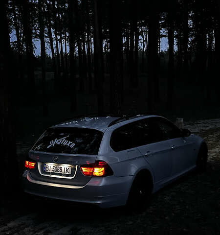 Серый БМВ 3 Серия, объемом двигателя 2 л и пробегом 276 тыс. км за 9500 $, фото 1 на Automoto.ua