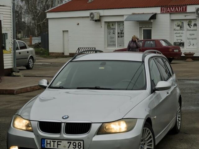 Серый БМВ 3 Серия, объемом двигателя 2 л и пробегом 350 тыс. км за 3700 $, фото 1 на Automoto.ua