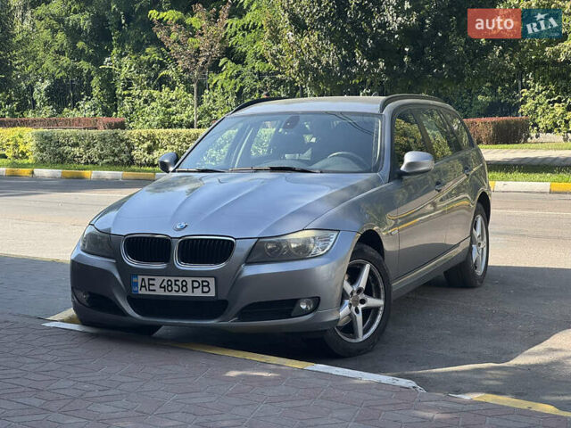 Сірий БМВ 3 Серія, об'ємом двигуна 2 л та пробігом 246 тис. км за 8000 $, фото 1 на Automoto.ua