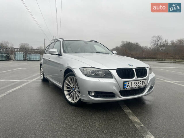 Серый БМВ 3 Серия, объемом двигателя 3 л и пробегом 131 тыс. км за 9500 $, фото 1 на Automoto.ua