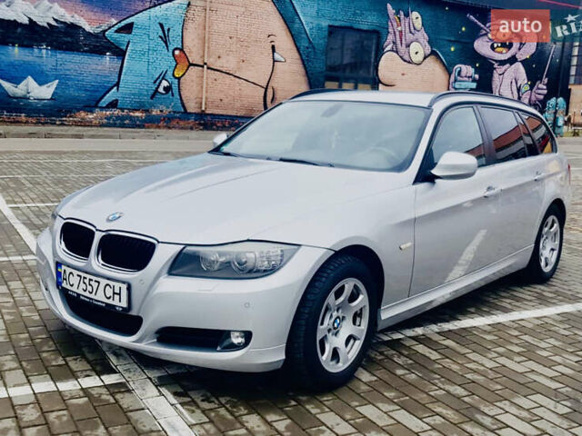 Серый БМВ 3 Серия, объемом двигателя 2 л и пробегом 440 тыс. км за 9000 $, фото 1 на Automoto.ua