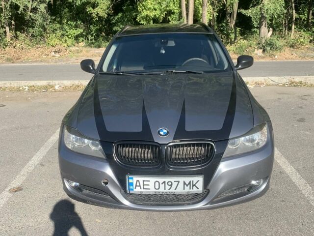 Сірий БМВ 3 Серія, об'ємом двигуна 2 л та пробігом 314 тис. км за 9000 $, фото 1 на Automoto.ua