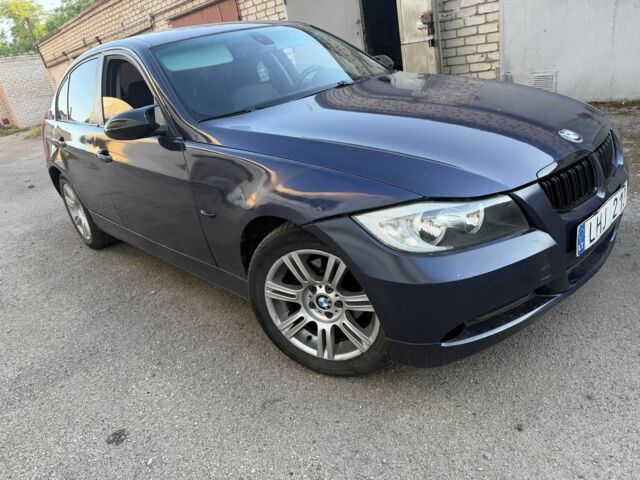 Синий БМВ 3 Серия, объемом двигателя 2 л и пробегом 252 тыс. км за 3500 $, фото 1 на Automoto.ua