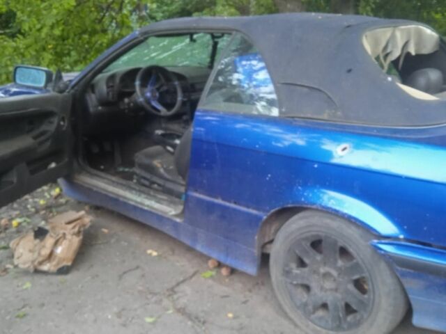 Синий БМВ 3 Серия, объемом двигателя 1 л и пробегом 2 тыс. км за 785 $, фото 1 на Automoto.ua