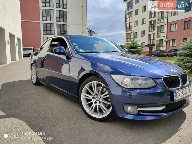 Синій БМВ 3 Серія, об'ємом двигуна 2 л та пробігом 154 тис. км за 13800 $, фото 1 на Automoto.ua