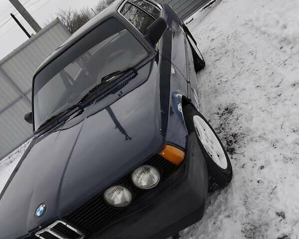 Синий БМВ 3 Серия, объемом двигателя 2 л и пробегом 888 тыс. км за 1100 $, фото 1 на Automoto.ua