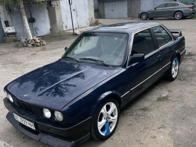 Синій БМВ 3 Серія, об'ємом двигуна 1.8 л та пробігом 150 тис. км за 2400 $, фото 1 на Automoto.ua