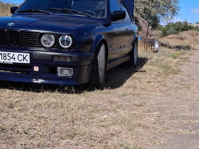 Синій БМВ 3 Серія, об'ємом двигуна 1.8 л та пробігом 2 тис. км за 2800 $, фото 1 на Automoto.ua