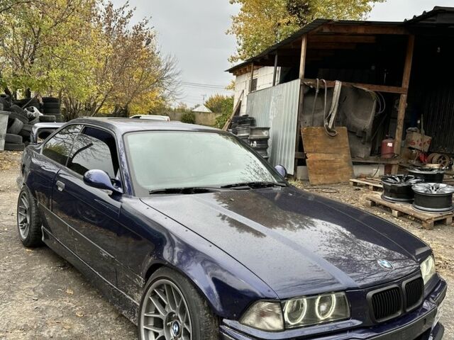 Синий БМВ 3 Серия, объемом двигателя 2.8 л и пробегом 200 тыс. км за 7999 $, фото 1 на Automoto.ua