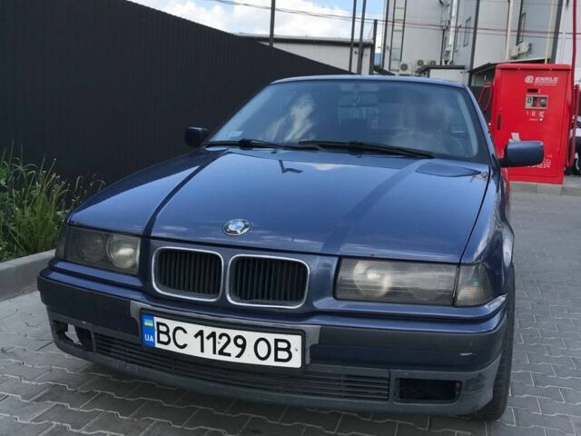 Синий БМВ 3 Серия, объемом двигателя 2 л и пробегом 360 тыс. км за 3000 $, фото 1 на Automoto.ua