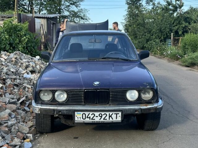 Синий БМВ 3 Серия, объемом двигателя 2 л и пробегом 315 тыс. км за 1400 $, фото 1 на Automoto.ua