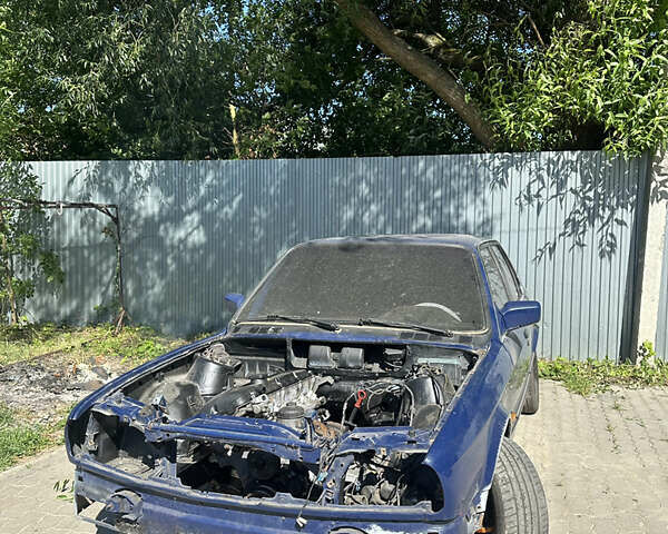 Синій БМВ 3 Серія, об'ємом двигуна 2 л та пробігом 100 тис. км за 2900 $, фото 1 на Automoto.ua