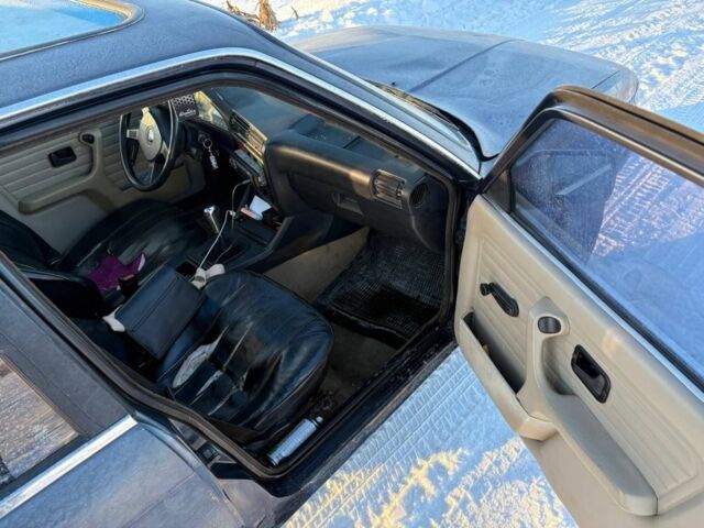 Синій БМВ 3 Серія, об'ємом двигуна 1.8 л та пробігом 12 тис. км за 1300 $, фото 1 на Automoto.ua