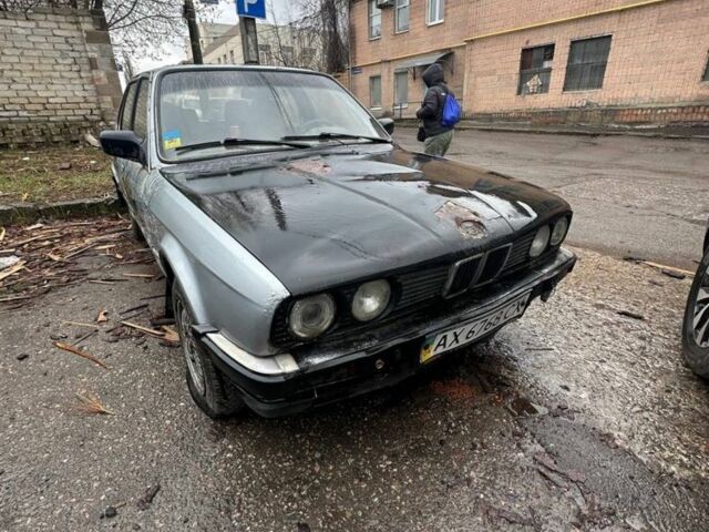 Синій БМВ 3 Серія, об'ємом двигуна 1.8 л та пробігом 300 тис. км за 392 $, фото 1 на Automoto.ua