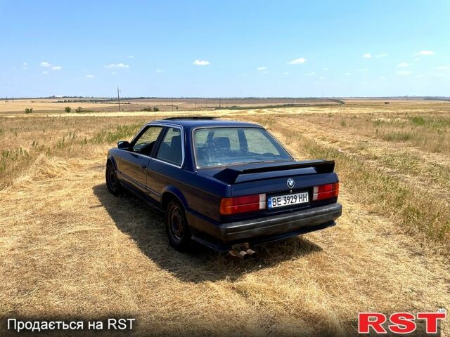 Синий БМВ 3 Серия, объемом двигателя 1.8 л и пробегом 0 тыс. км за 1600 $, фото 1 на Automoto.ua