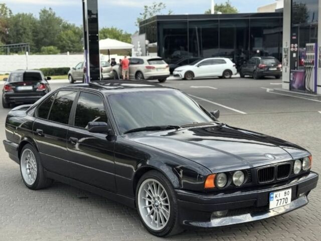 Синий БМВ 3 Серия, объемом двигателя 2 л и пробегом 430 тыс. км за 3000 $, фото 1 на Automoto.ua