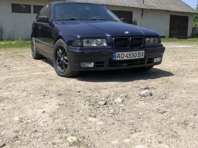 Синий БМВ 3 Серия, объемом двигателя 1.8 л и пробегом 280 тыс. км за 1500 $, фото 1 на Automoto.ua