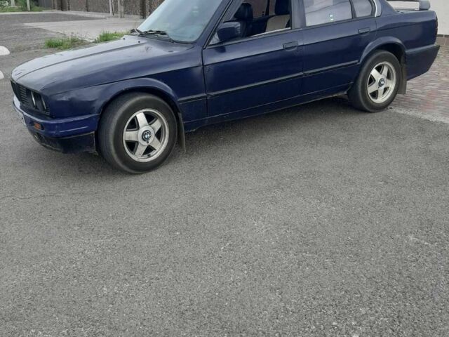 Синій БМВ 3 Серія, об'ємом двигуна 2 л та пробігом 122 тис. км за 65000 $, фото 1 на Automoto.ua