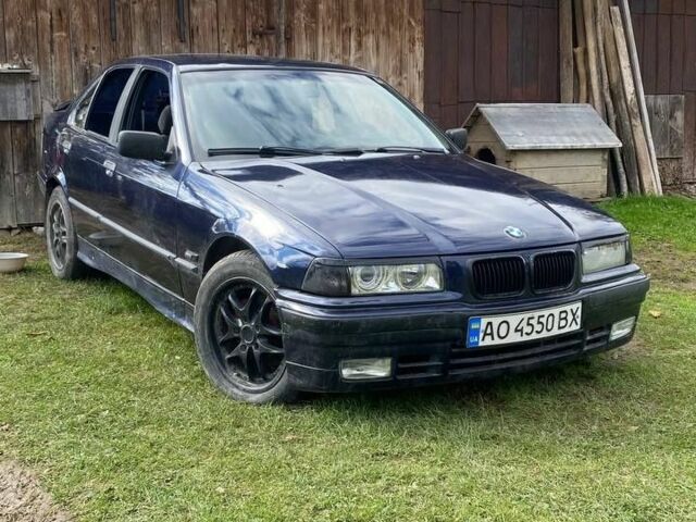 Синий БМВ 3 Серия, объемом двигателя 1.8 л и пробегом 200 тыс. км за 1800 $, фото 1 на Automoto.ua