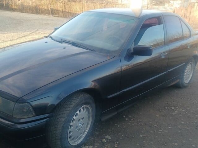 Синій БМВ 3 Серія, об'ємом двигуна 1.8 л та пробігом 520 тис. км за 2500 $, фото 1 на Automoto.ua