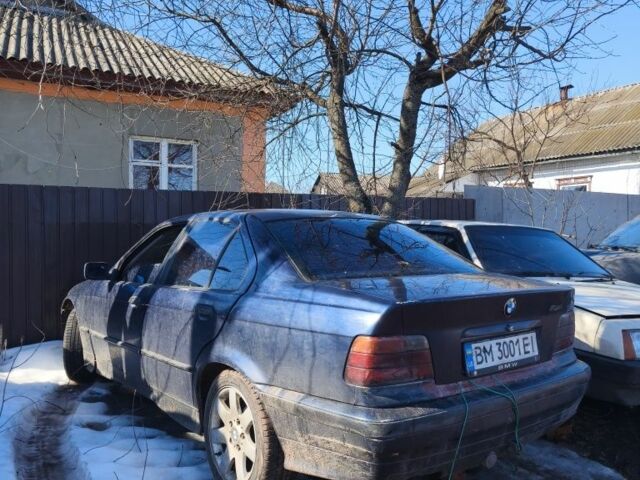 Синий БМВ 3 Серия, объемом двигателя 1.8 л и пробегом 250 тыс. км за 1200 $, фото 1 на Automoto.ua