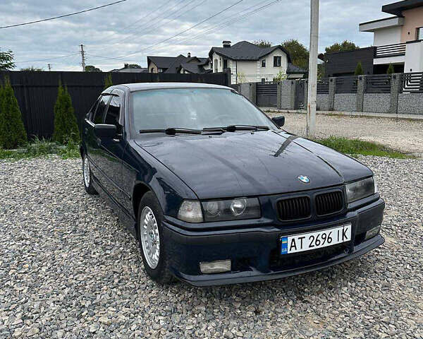 Синий БМВ 3 Серия, объемом двигателя 1.6 л и пробегом 350 тыс. км за 2700 $, фото 1 на Automoto.ua