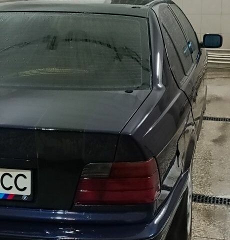 Синий БМВ 3 Серия, объемом двигателя 0 л и пробегом 280 тыс. км за 1584 $, фото 1 на Automoto.ua