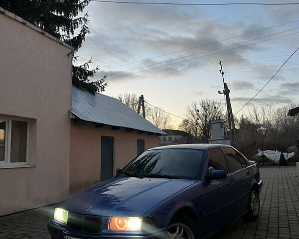 Синій БМВ 3 Серія, об'ємом двигуна 1.8 л та пробігом 285 тис. км за 2600 $, фото 1 на Automoto.ua