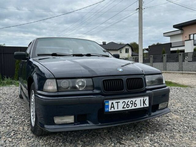 Синий БМВ 3 Серия, объемом двигателя 1.6 л и пробегом 200 тыс. км за 1700 $, фото 1 на Automoto.ua