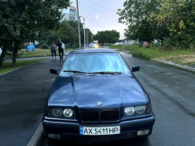 Синій БМВ 3 Серія, об'ємом двигуна 2 л та пробігом 490 тис. км за 2450 $, фото 1 на Automoto.ua